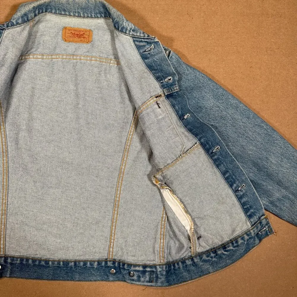 Vintage Levi’s 70506-0214 Denim Trucker Jacket 40R Made USA 90s Type III 1997
